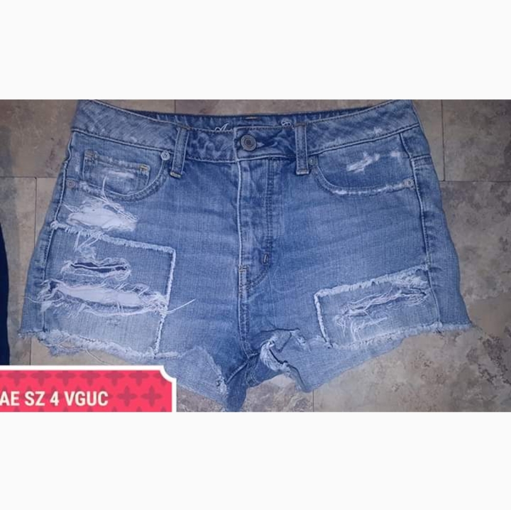 AMERICAN EAGLE sz 4